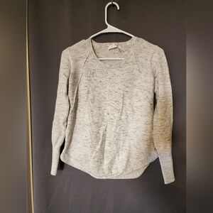 RD Style Sweater, Women's size Medium Grey RD Style Sweater